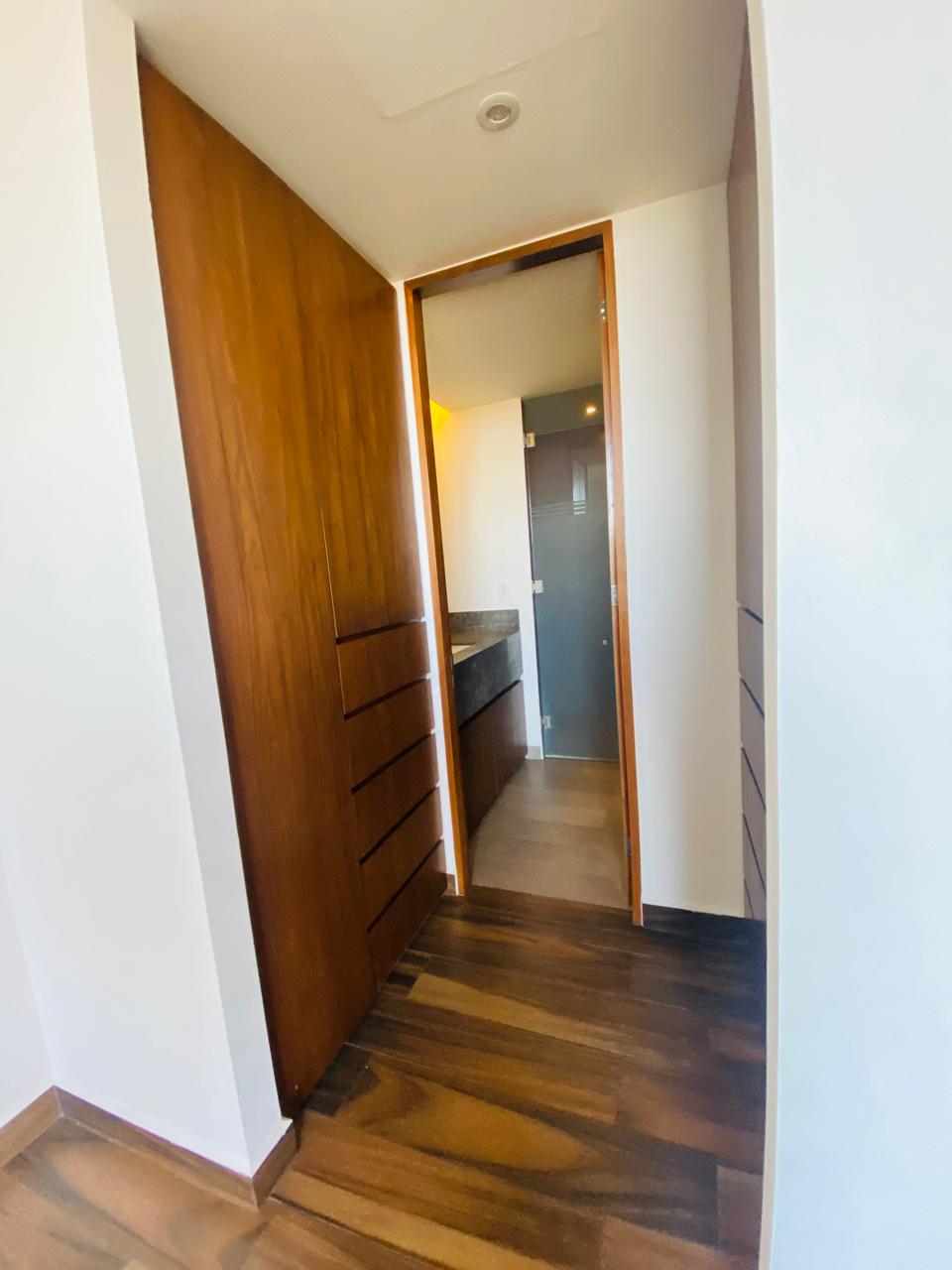 980e2b6e-bc6c-41e0-bd19-7b8a7cd1aa93